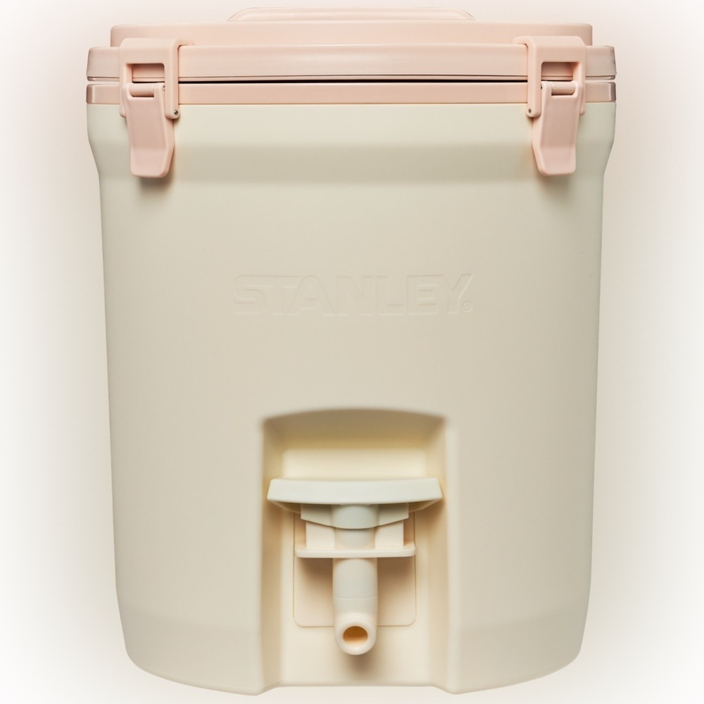 Stanley drink dispenser adventure fast flow water jug 2 Gallon leakproof handle